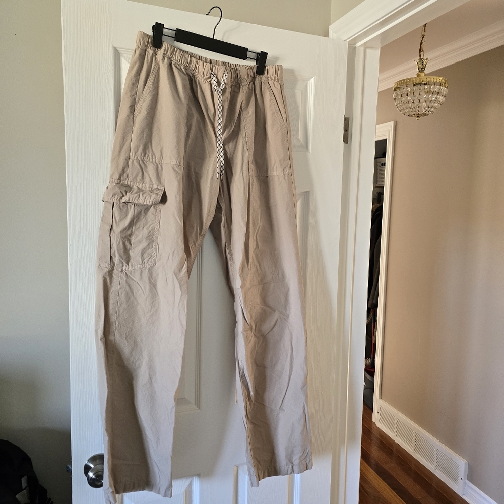 AERIE Cargo Pants With Pockets. Lightweight